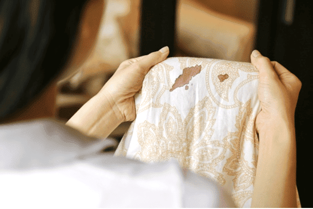 How to get blood out of clothes easily - The mag 'Wecasa