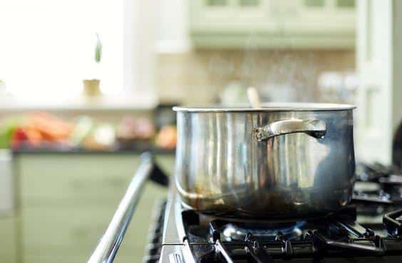 Casserole sur le feu