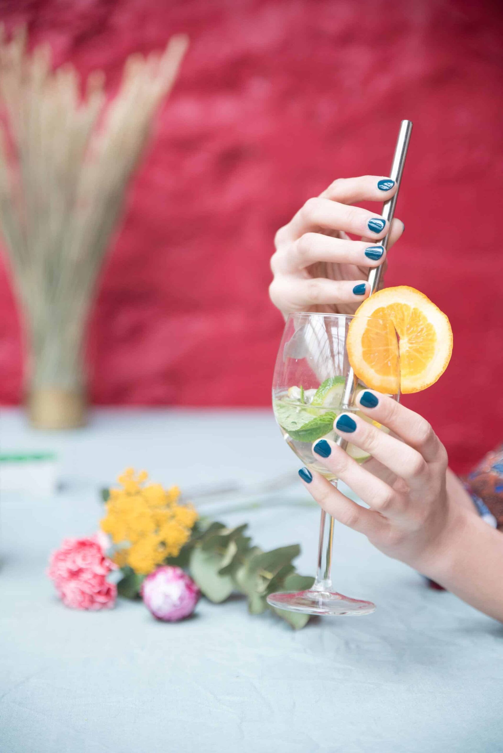 manucurist dark clover pose de vernis wecasa