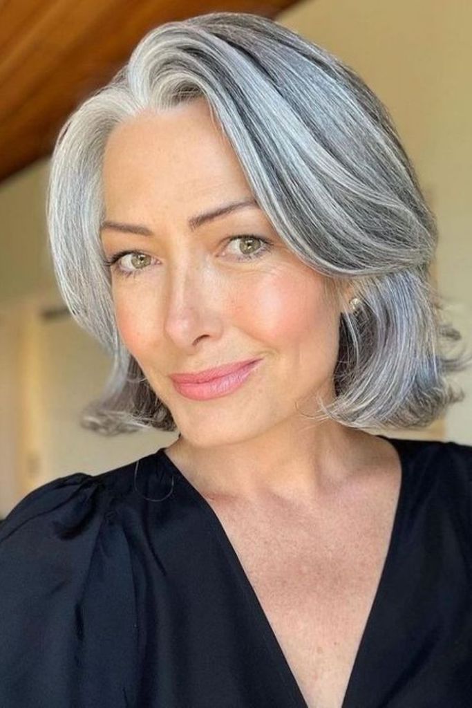 balayage inversé cheveux blanc et gris