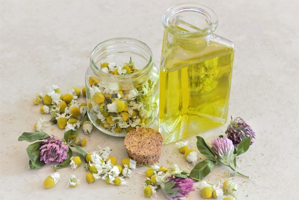 huile essentielles chamomile
