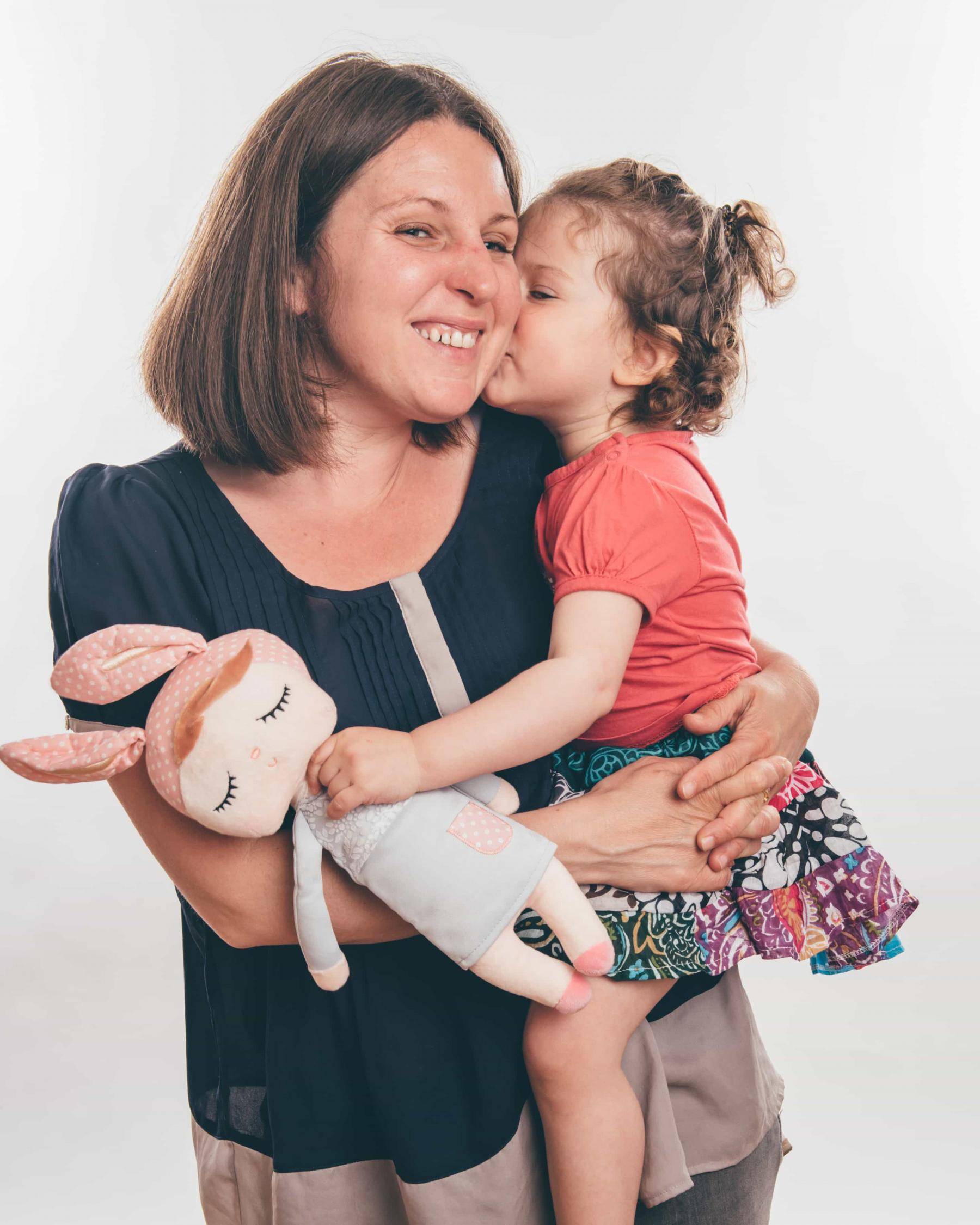 portrait mère fille doudou