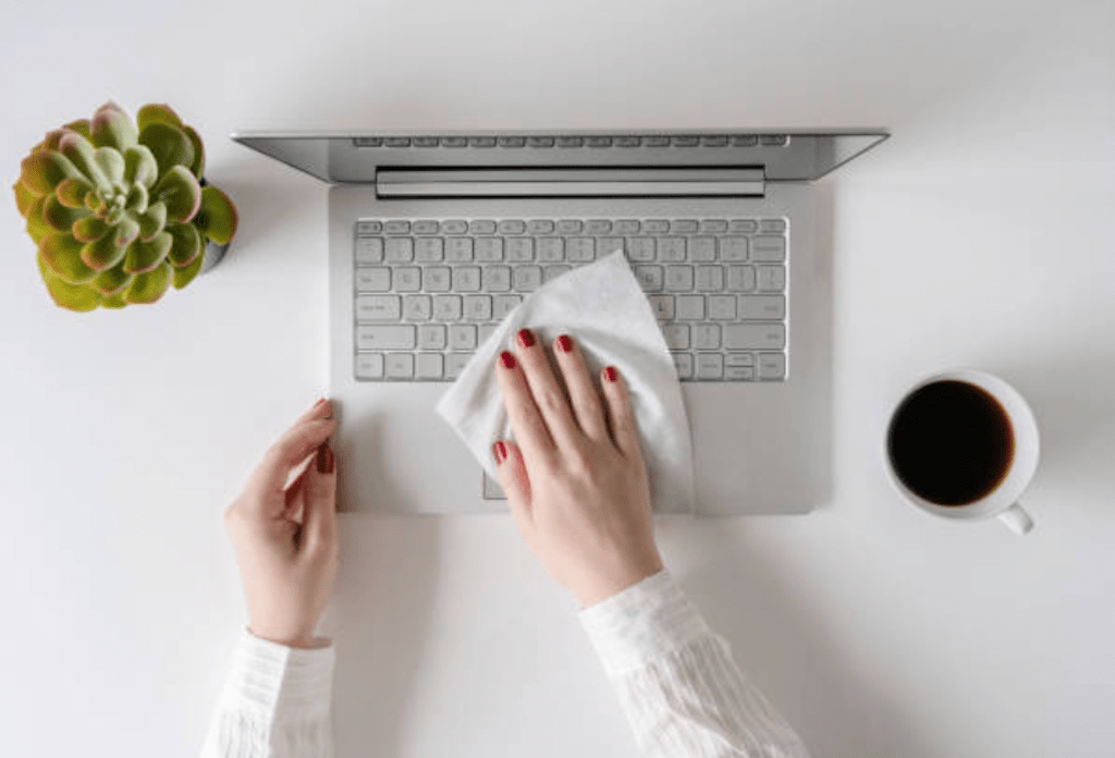 nettoyer clavier ordinateur