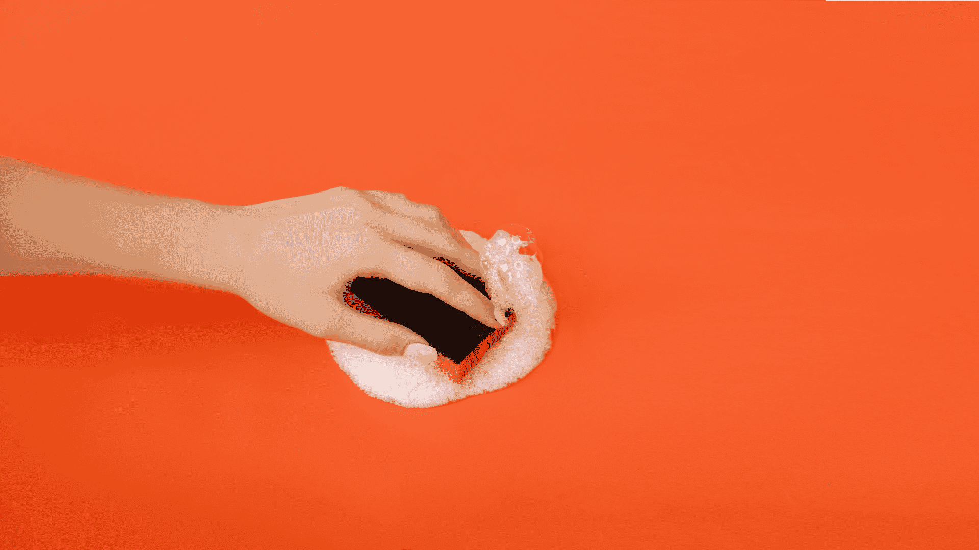 pink cleaning sponge 